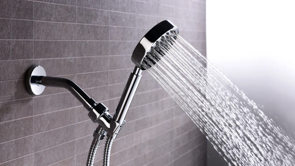 shower head that increases water pressure