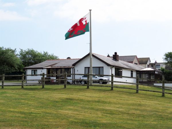 shoreside caravan park rhosneigr anglesey