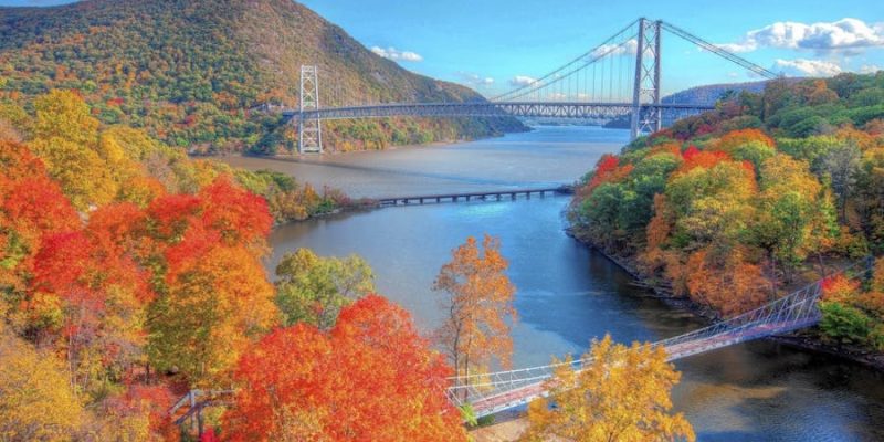 Bear Mountain Cruise