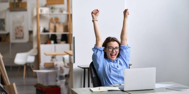 How to Write a Job Offer Email