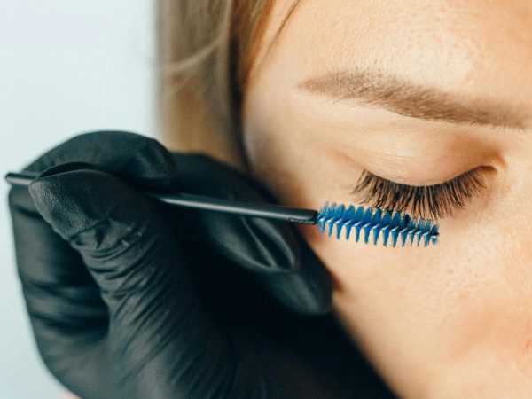 How Long Does a Lash Lift Take